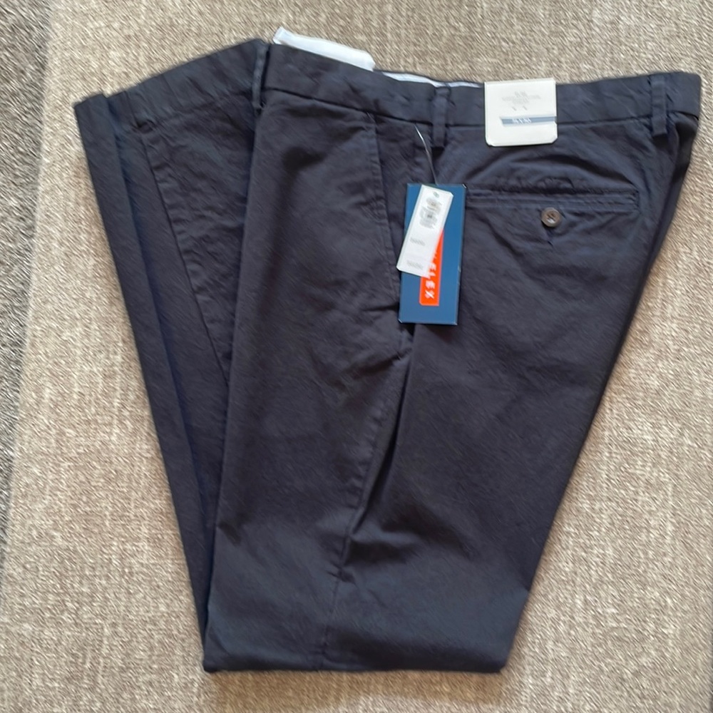 Old navy chinos pants